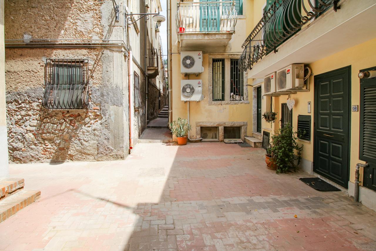 Taormina Sunny Experience Apartment Ngoại thất bức ảnh